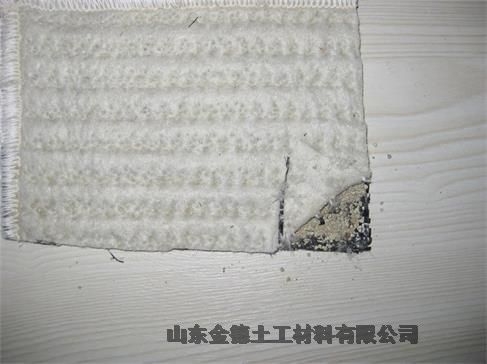克重足復合防水墊+膨潤土毯每平方5.5Kg-河源150絲厚黑膜